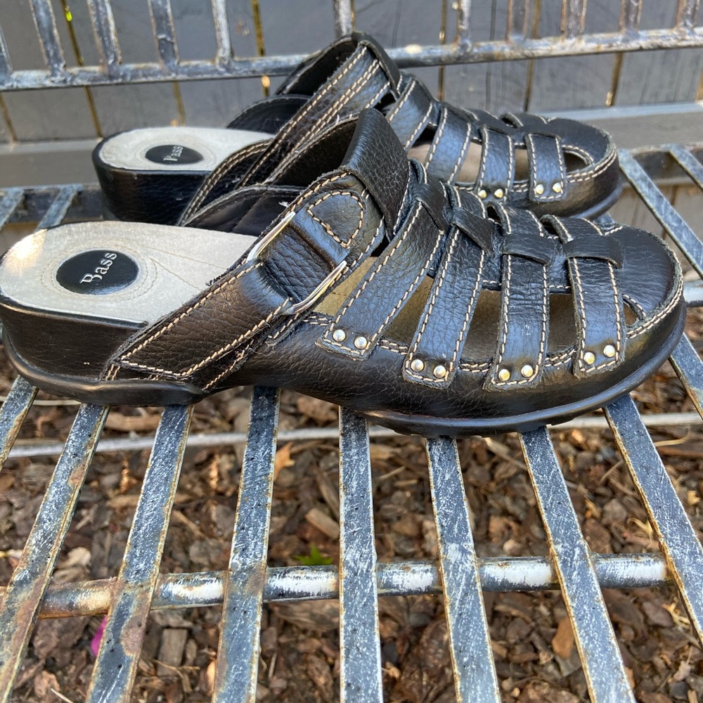 Bass Women’s Leather Slip-on Sandal Size 7M